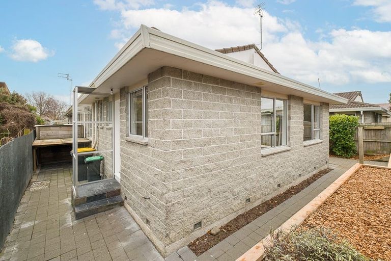 Photo of property in 5/20a London Street, Richmond, Christchurch, 8013