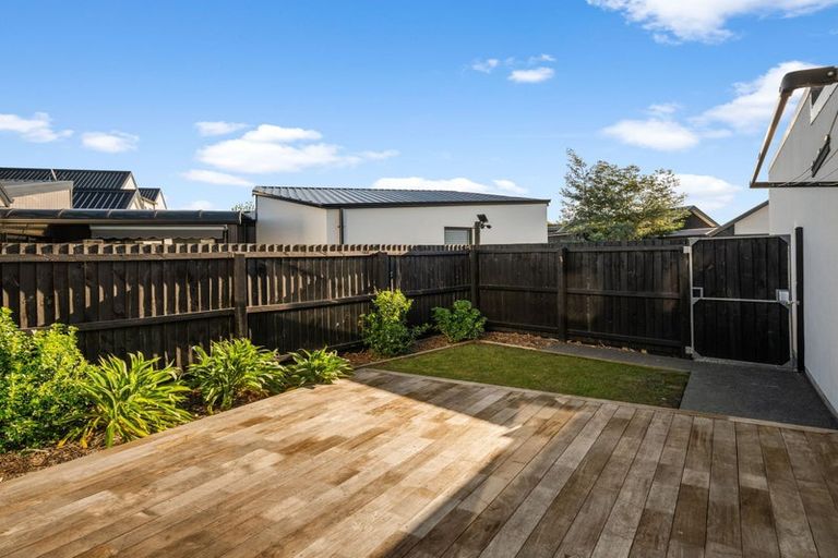 Photo of property in 17 Eminence Drive, Northwood, Christchurch, 8051
