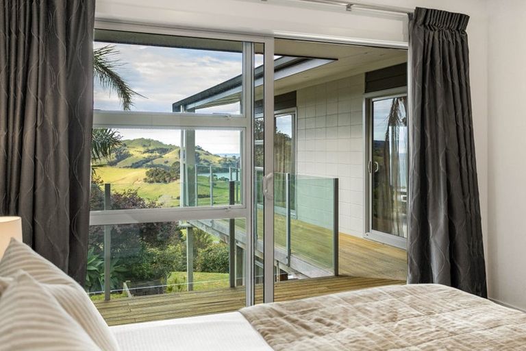 Photo of property in 152 Centennial Drive, Whitianga, 3510