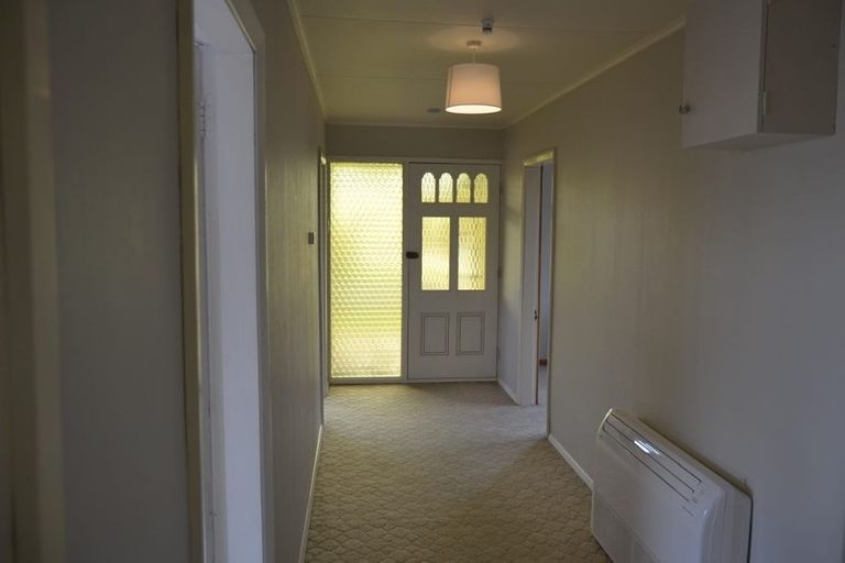 Photo of property in 16 Queen Street, Milton, 9220