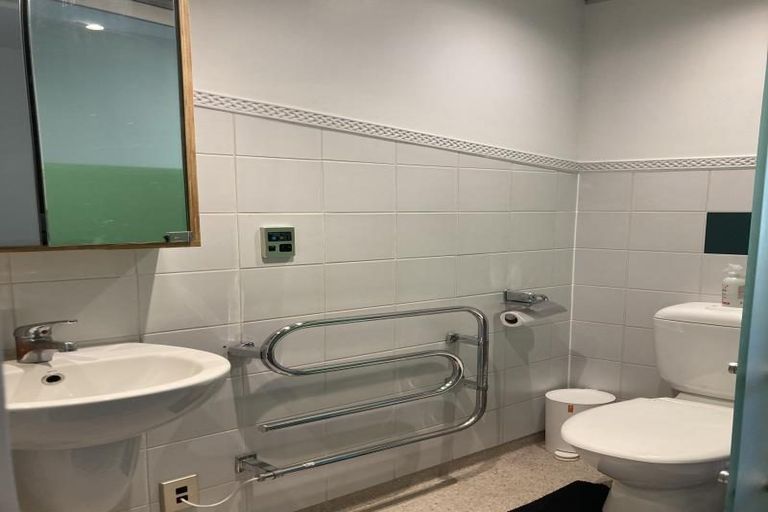 Photo of property in Qba Apartments, 4u/51 Webb Street, Mount Cook, Wellington, 6011