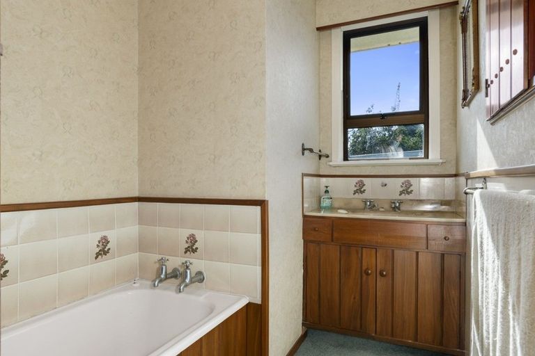 Photo of property in 13 Malyon Street, Te Puke, 3119