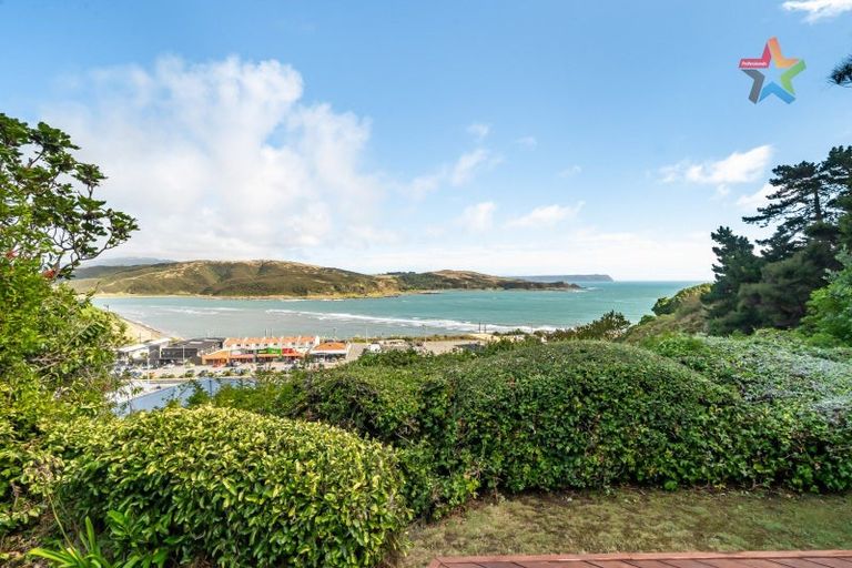 Photo of property in 15 Acheron Road, Paremata, Porirua, 5026