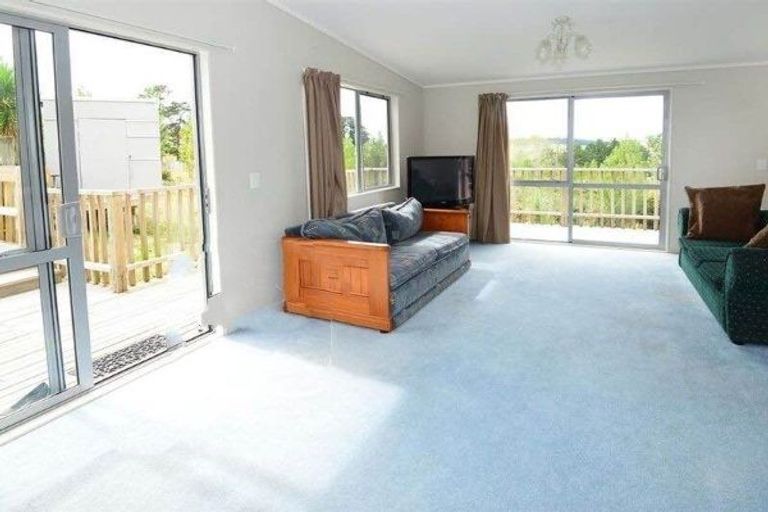 Photo of property in 42a Spur Road, Stillwater, Silverdale, 0993