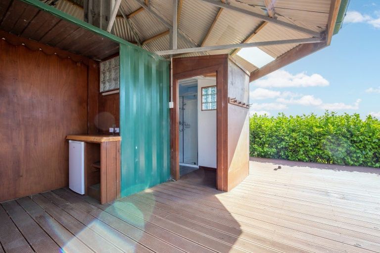 Photo of property in 4 Maungatawhiri Road, Raglan, 3295