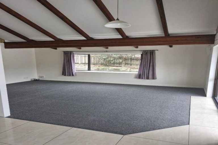 Photo of property in 36 Poplar Grove, Whalers Gate, New Plymouth, 4310