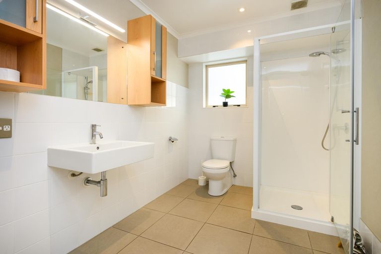 Photo of property in 6 Alan Street, Palmerston North, 4414