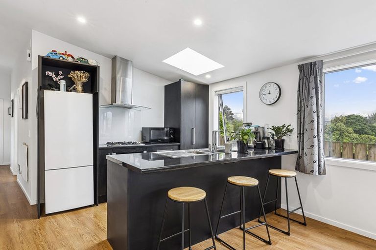 Photo of property in 29 Mascot Street, Tawa, Wellington, 5028