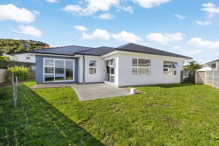 Photo of property in 169 Waipounamu Drive, Kelson, Lower Hutt, 5010
