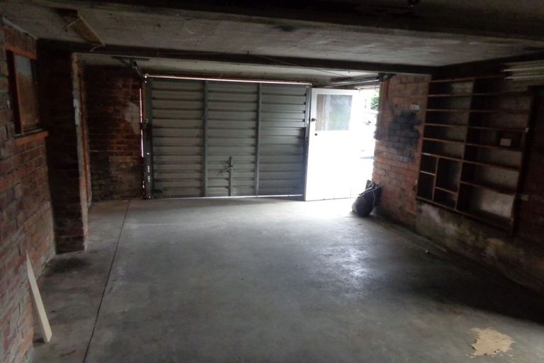 Photo of property in 129 Rathgar Road, Henderson, Auckland, 0610