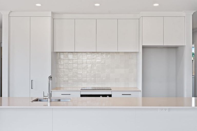 Photo of property in 12 Booker Drive, Tuakau, 2121