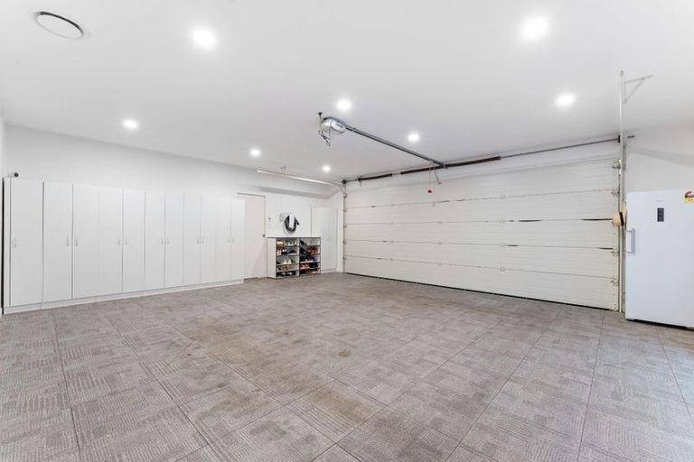 Photo of property in 17 Te Hoe Grove, Pinehill, Auckland, 0632