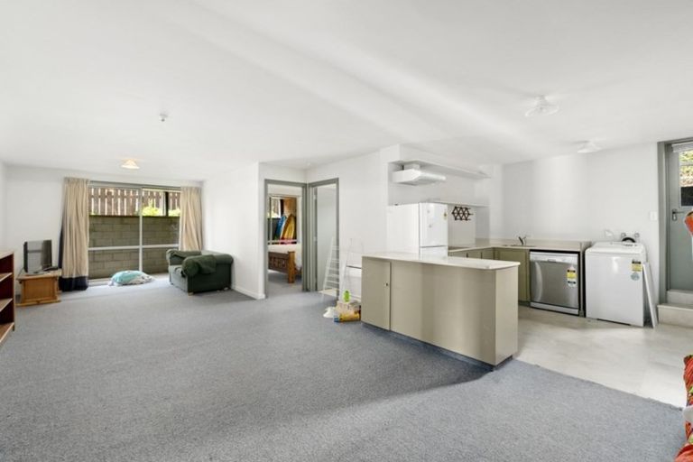 Photo of property in 23 Kennedy Crescent, Wanaka, 9305