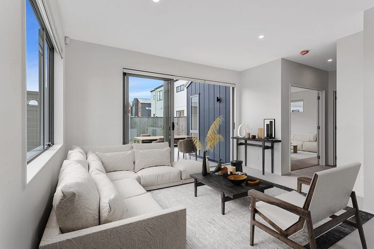 Photo of property in 39 Parkmore Drive, Rosehill, 2113