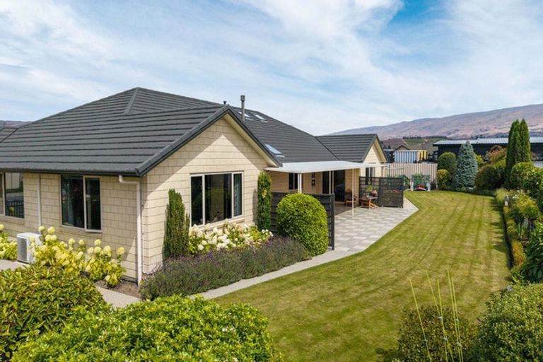 Photo of property in 10 Larch Crescent, Alexandra, 9320