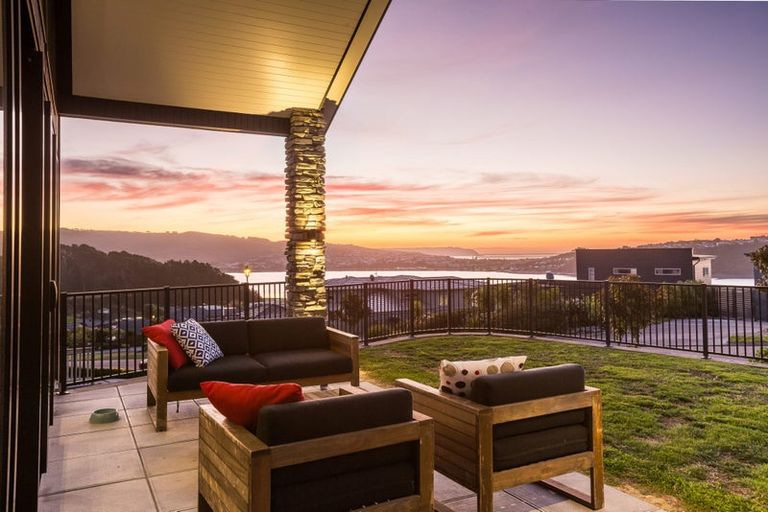 Photo of property in 14 The Fjord, Aotea, Porirua, 5024