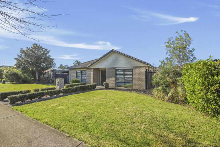 Photo of property in 14 Toscana Drive, Karaka, Papakura, 2113