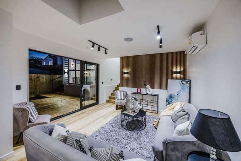 Photo of property in 16 Bannockburn Road, Opaheke, 2113