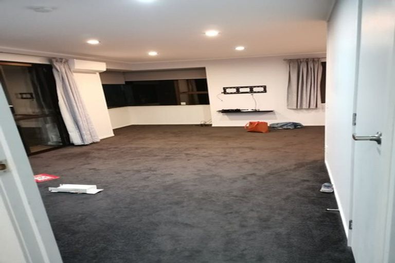 Photo of property in 2/15 Flavia Close, Torbay, Auckland, 0630