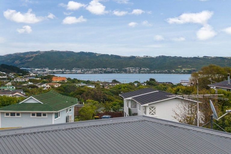 Photo of property in 11 Tweed Road, Papakowhai, Porirua, 5024