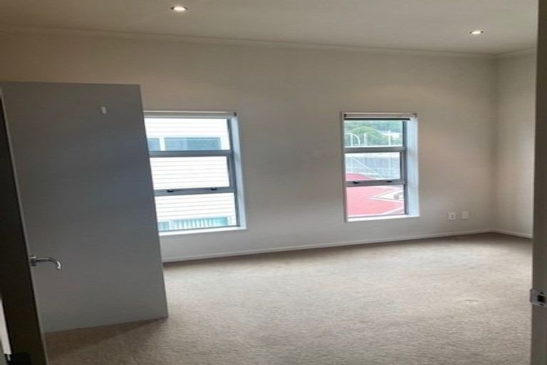 Photo of property in 1/123 The Parade, Island Bay, Wellington, 6023