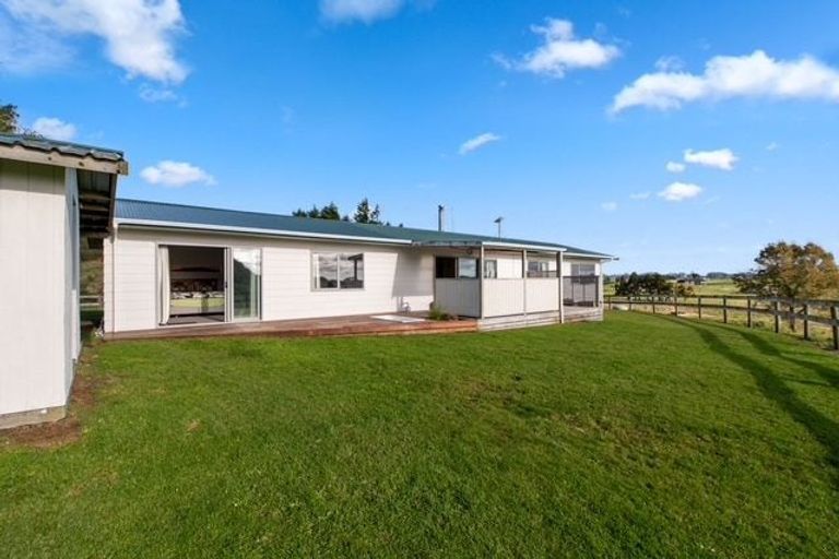 Photo of property in 1168 Oturoa Road, Hamurana, Rotorua, 3072