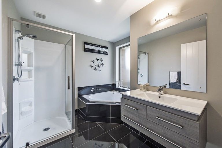 Photo of property in 240 Rolleston Drive, Rolleston, 7614