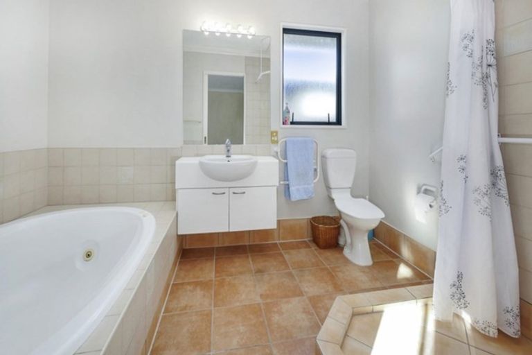 Photo of property in 17 Mountain View Place, Leeston, 7632