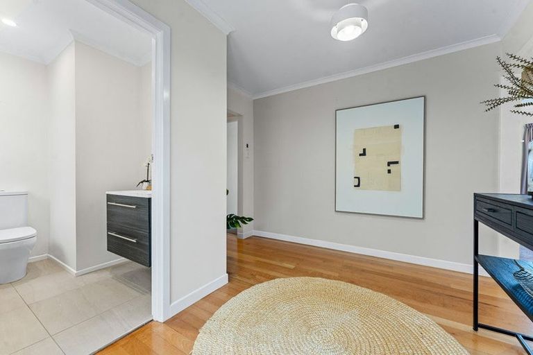 Photo of property in 1/29 Beatrice Avenue, Hillcrest, Auckland, 0627