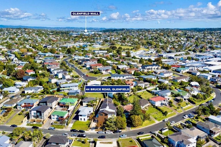 Photo of property in 44c Bruce Road, Glenfield, Auckland, 0629