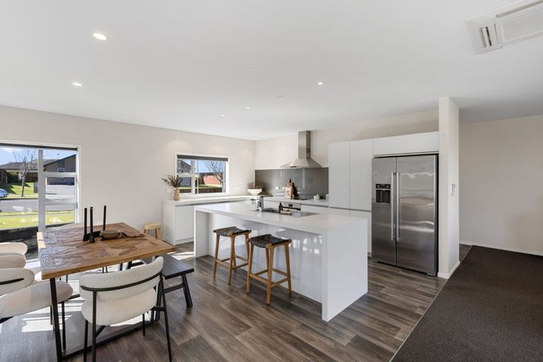 Photo of property in 98 Stirling Drive, Morrinsville, 3300