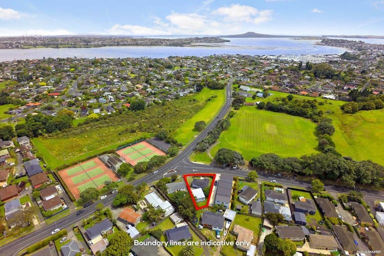 Photo of property in 207 Gills Road, Half Moon Bay, Auckland, 2014