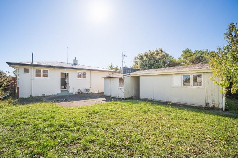 Photo of property in 32 Aberdeen Avenue, Takaro, Palmerston North, 4412