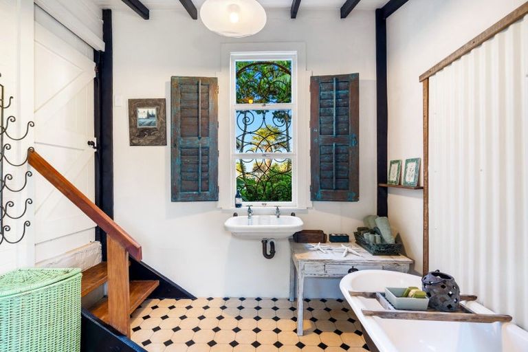 Photo of property in 10 Grange Road North, Haumoana, 4102