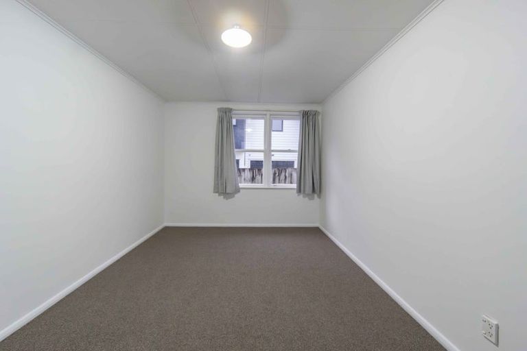 Photo of property in 17 Dowding Street, Melville, Hamilton, 3206