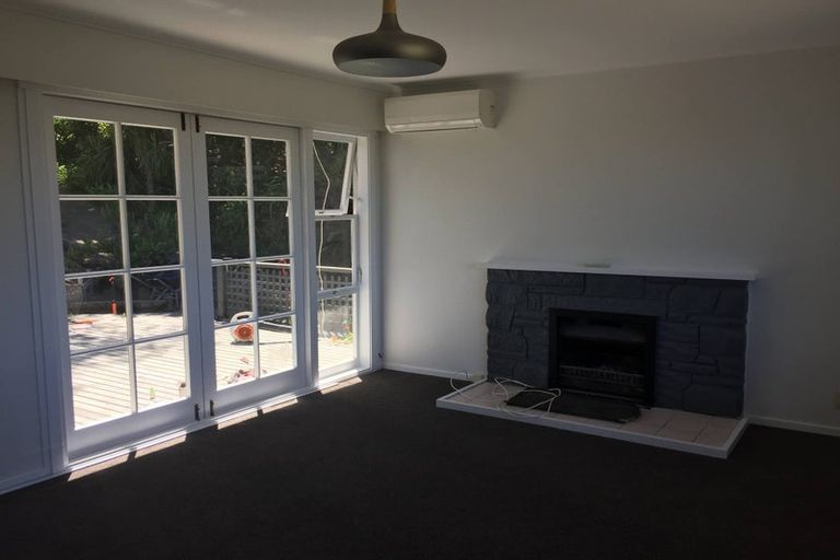 Photo of property in 3 Hilling Street, Titirangi, Auckland, 0604