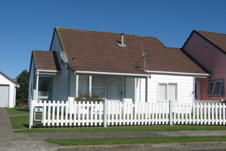 Photo of property in 1 Waimarie Park, Levin, 5510