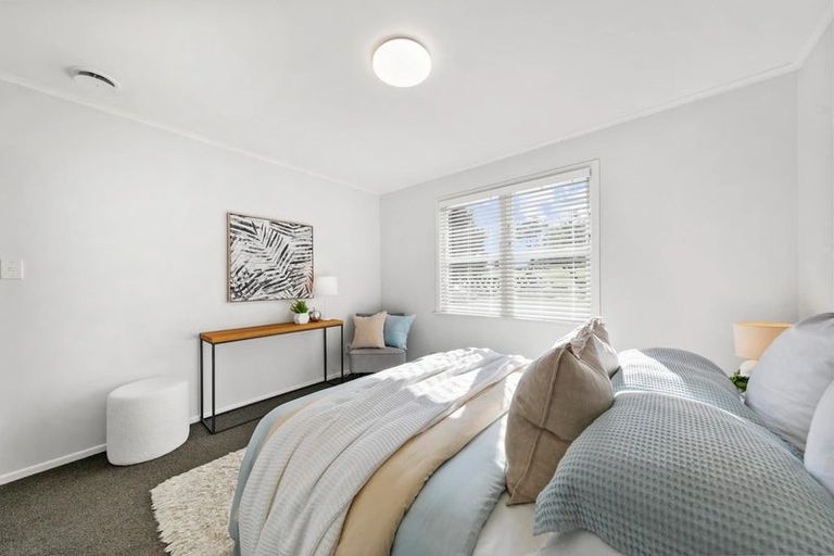 Photo of property in 2/17 Settlement Road, Papakura, 2110