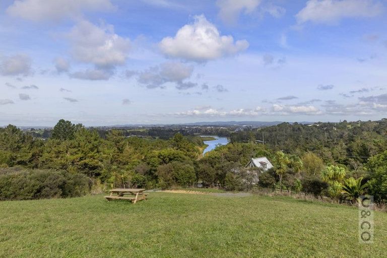 Photo of property in 74 Brookdale Road, Riverhead, Albany, 0793