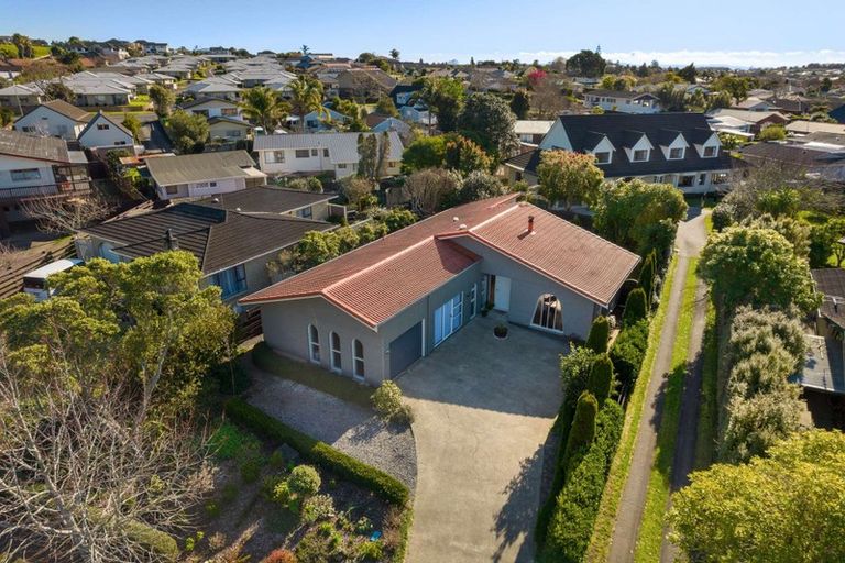 Photo of property in 10 Revell Court, Pukekohe, 2120