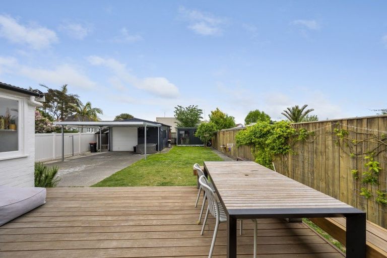 Photo of property in 239 Georges Drive, Napier South, Napier, 4110