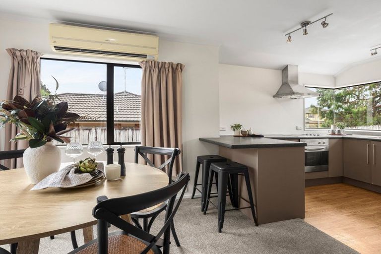 Photo of property in 88 Nielsen Gardens, Rototuna, Hamilton, 3210