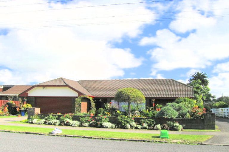 Photo of property in 1/73 Hattaway Avenue, Bucklands Beach, Auckland, 2012