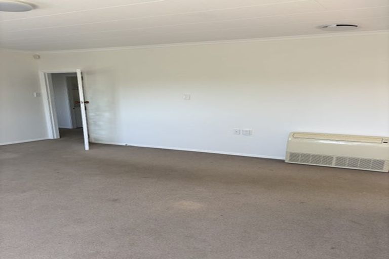 Photo of property in 169 Broderick Road, Johnsonville, Wellington, 6037