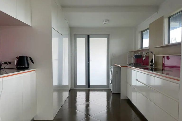 Photo of property in 23 The Drive, Titirangi, Auckland, 0604