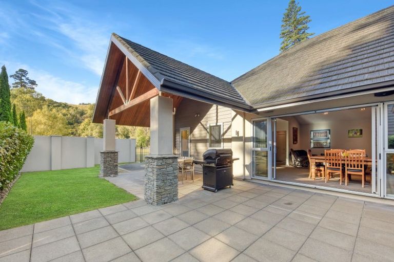 Photo of property in 27 Montebello Avenue, Stoke, Nelson, 7011