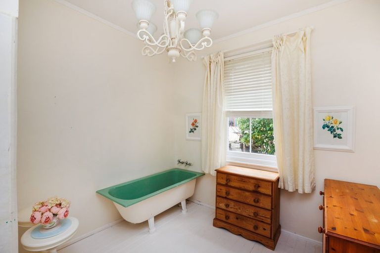 Photo of property in 86 Grey Street, Woodville, 4920