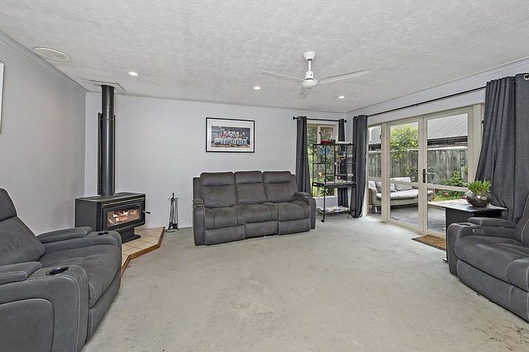 Photo of property in 42 Masefield Drive, Rolleston, 7614