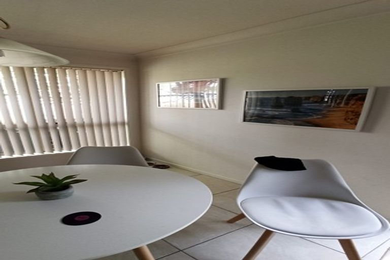 Photo of property in 188a Henderson Valley Road, Henderson, Auckland, 0612