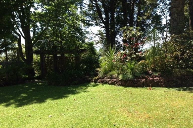 Photo of property in 34 Arapito Road, Titirangi, Auckland, 0604